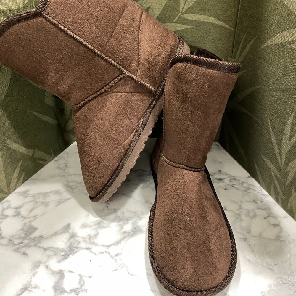 EUC~ESKIES Booties~Brown sz 6 - Picture 2 of 11